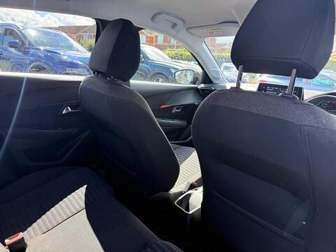 Peugeot 208 1.2 PureTech Active Premium + Euro 6 (s/s) 5dr - U80733