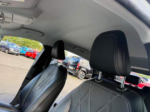 Ford Mustang Mach-E Standard Range 70kWh 5dr - U80734