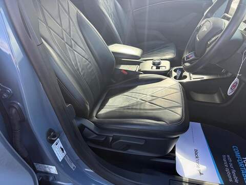 Ford Mustang Mach-E Standard Range 70kWh 5dr - U80734