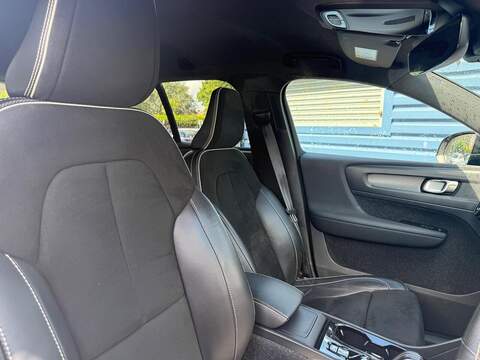 Volvo XC40 1.5 T3 R-Design Auto Euro 6 (s/s) 5dr - U80736