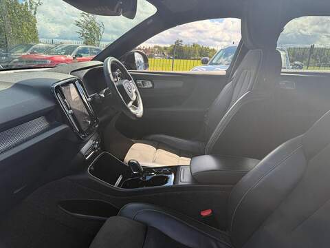 Volvo XC40 1.5 T3 R-Design Auto Euro 6 (s/s) 5dr - U80736