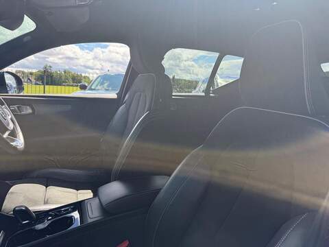 Volvo XC40 1.5 T3 R-Design Auto Euro 6 (s/s) 5dr - U80736