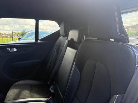 Volvo XC40 1.5 T3 R-Design Auto Euro 6 (s/s) 5dr - U80736