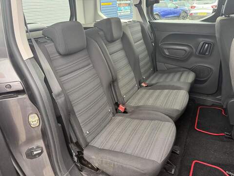 Vauxhall Combo Life 1.5 Turbo D BlueInjection Energy MPV 5dr Diesel Manual Euro 6 (s/s) (130 ps) - U80740