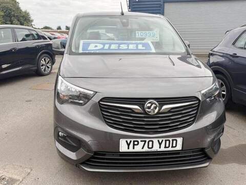 Vauxhall Combo Life 1.5 Turbo D BlueInjection Energy MPV 5dr Diesel Manual Euro 6 (s/s) (130 ps) - U80740