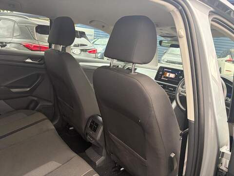 Volkswagen T-Roc 1.0 TSI Match Euro 6 (s/s) 5dr - U80801