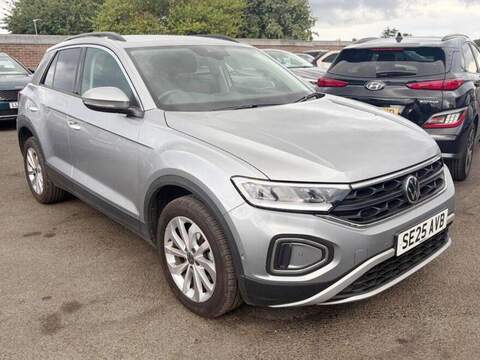 Volkswagen T-Roc 2.0 TDI BlueMotion Tech Match Edition SUV 5dr Diesel Manual 4WD Euro 6 (s/s) (150 ps)