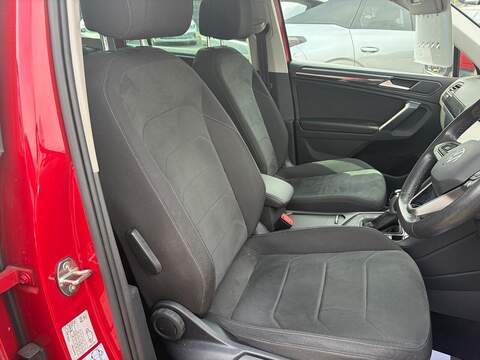 Volkswagen Tiguan 1.5 TSI Elegance SUV 5dr Petrol DSG Euro 6 (s/s) (150 ps) - U80810