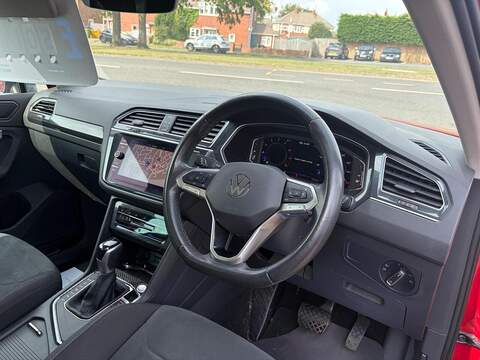 Volkswagen Tiguan 1.5 TSI Elegance SUV 5dr Petrol DSG Euro 6 (s/s) (150 ps) - U80810