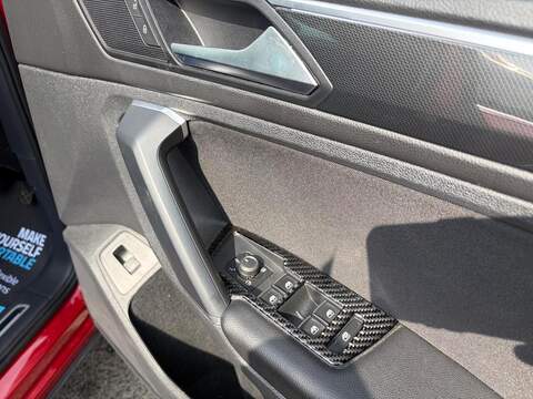Volkswagen Tiguan 1.5 TSI Elegance SUV 5dr Petrol DSG Euro 6 (s/s) (150 ps) - U80810