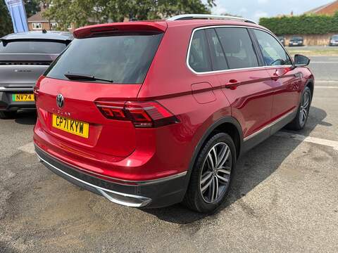 Volkswagen Tiguan 1.5 TSI Elegance SUV 5dr Petrol DSG Euro 6 (s/s) (150 ps) - U80810