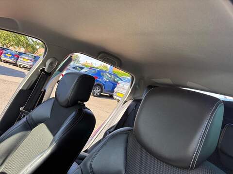 Renault Clio TCe GT Line Hatchback 0.9 Manual Petrol - U80822