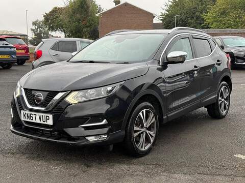 Nissan Qashqai DIG-T N-Connecta SUV 1.3 Manual Petrol