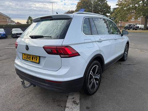 Volkswagen Tiguan 2.0 TDI SE SUV 5dr Diesel DSG Euro 6 (s/s) (150 ps SUV 2.0 Automatic Diesel - U80847