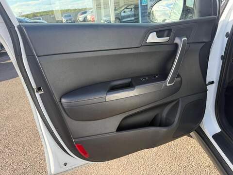 Kia Sportage GDi 2 SUV 1.6 Manual Petrol - U80858