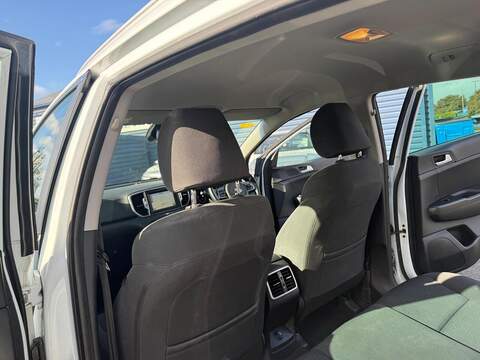 Kia Sportage GDi 2 SUV 1.6 Manual Petrol - U80858