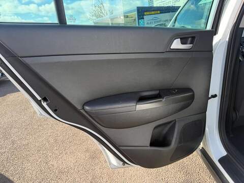 Kia Sportage GDi 2 SUV 1.6 Manual Petrol - U80858