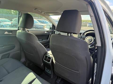 Kia Sportage GDi 2 SUV 1.6 Manual Petrol - U80858