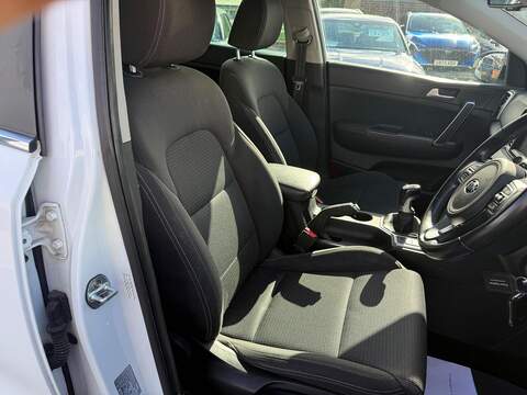 Kia Sportage GDi 2 SUV 1.6 Manual Petrol - U80858