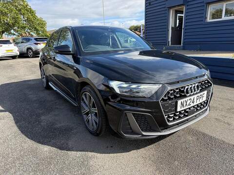 Audi A1 Megane E-Tech techno Hatchback 0 Automatic Electric