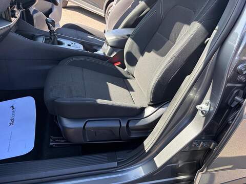 Nissan Qashqai 1.3 DIG-T MHEV Acenta Premium Euro 6 (s/s) 5dr - U80868