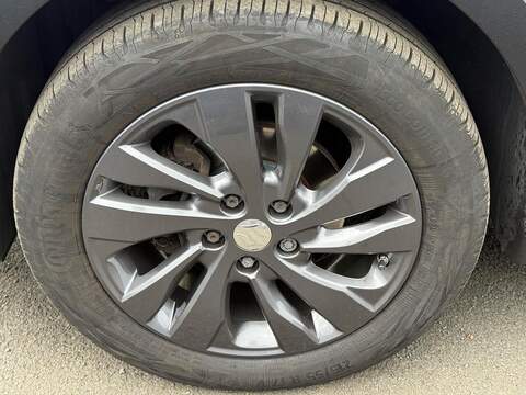 Suzuki SX4 S-Cross 1.0 Boosterjet SZ-T SUV 5dr Petrol Manual Euro 6 (111 ps) - U80871