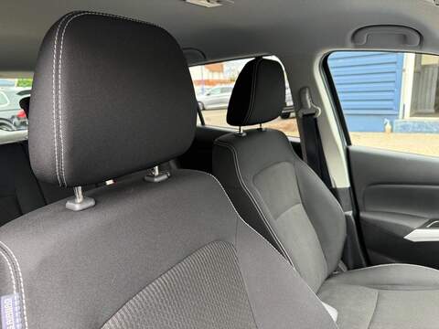 Suzuki SX4 S-Cross 1.0 Boosterjet SZ-T SUV 5dr Petrol Manual Euro 6 (111 ps) - U80871