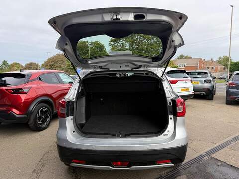 Suzuki SX4 S-Cross 1.0 Boosterjet SZ-T SUV 5dr Petrol Manual Euro 6 (111 ps) - U80871