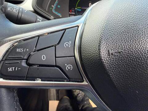 Renault Captur 1.6 E-TECH techno Auto Euro 6 (s/s) 5dr - U80897