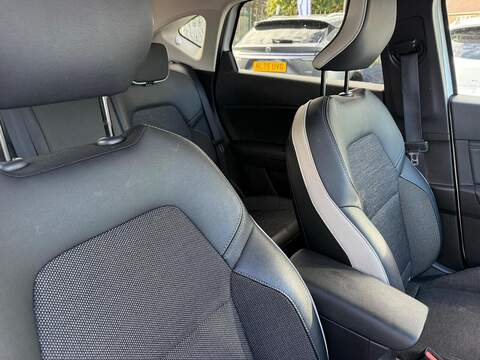 Renault Captur 1.6 E-TECH techno Auto Euro 6 (s/s) 5dr - U80897