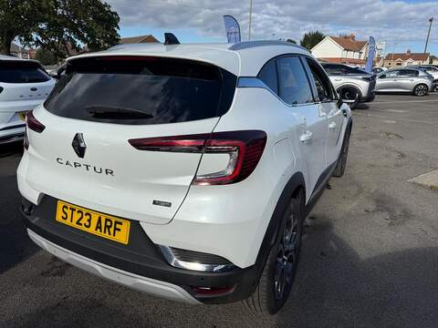 Renault Captur 1.6 E-TECH techno Auto Euro 6 (s/s) 5dr - U80897
