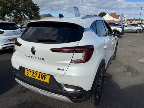 Renault Captur 1.6 E-TECH techno Auto Euro 6 (s/s) 5dr - U80897
