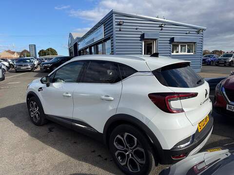 Renault Captur 1.6 E-TECH techno Auto Euro 6 (s/s) 5dr - U80897