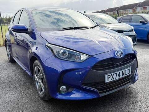Toyota Yaris Yaris Icon Hatchback 1 Manual Petrol
