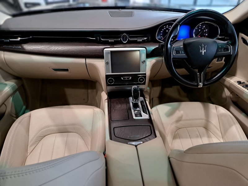 Maserati Quattroporte V6 S - U10385