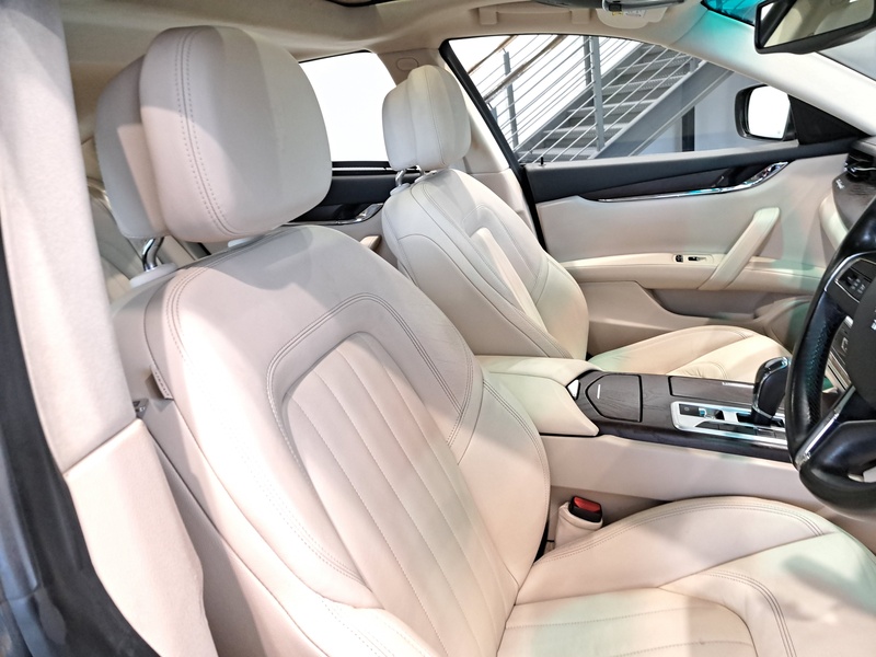 Maserati Quattroporte V6 S - U10385