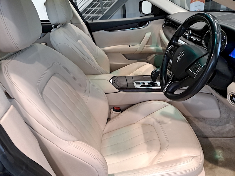 Maserati Quattroporte V6 S - U10385