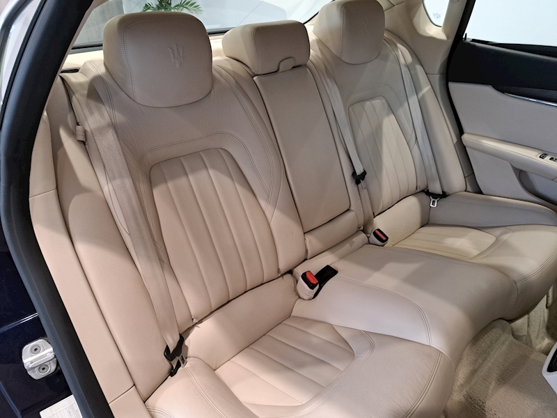 Maserati Quattroporte V6 S - U10385