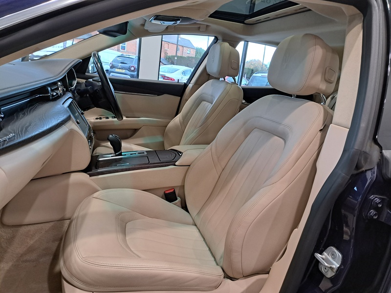 Maserati Quattroporte V6 S - U10385