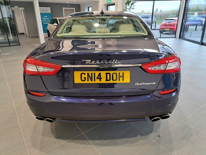Maserati Quattroporte V6 S - U10385