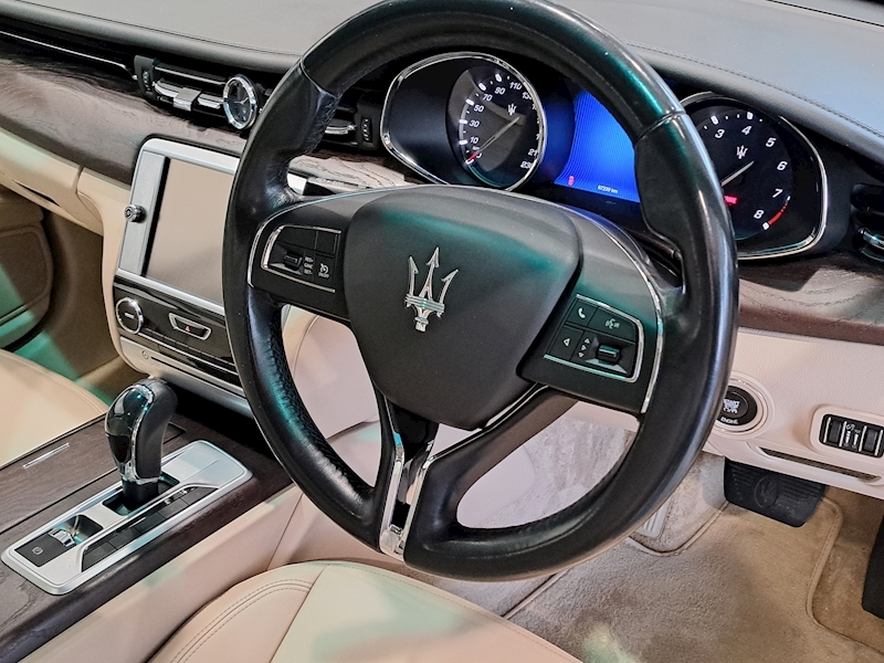 Maserati Quattroporte V6 S - U10385