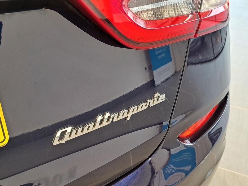 Maserati Quattroporte V6 S - U10385