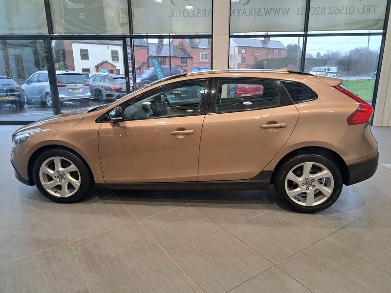 Volvo V40 Cross Country D2 Lux - U10919