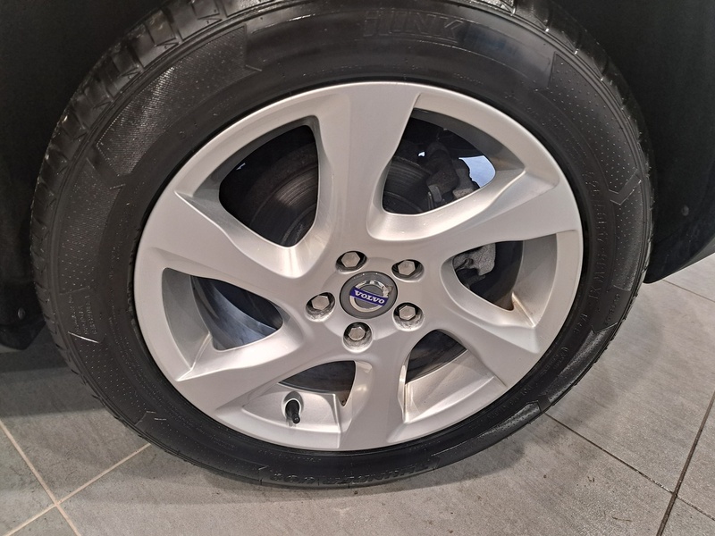 Volvo V40 Cross Country D2 Lux - U10919