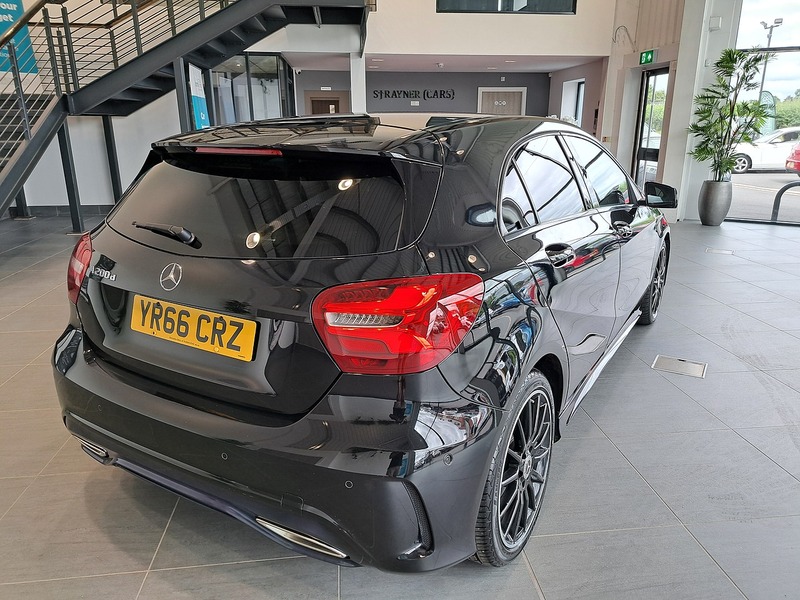 Mercedes-Benz A Class A200d AMG Line - U11162