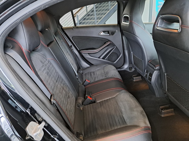 Mercedes-Benz A Class A200d AMG Line - U11162