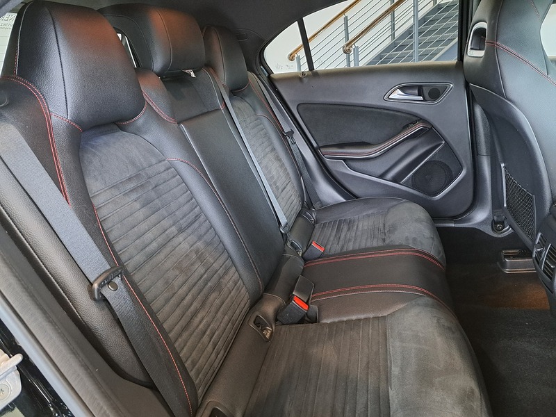 Mercedes-Benz A Class A200d AMG Line - U11162