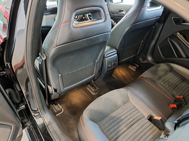 Mercedes-Benz A Class A200d AMG Line - U11162