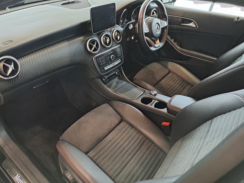 Mercedes-Benz A Class A200d AMG Line - U11162