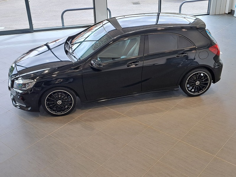 Mercedes-Benz A Class A200d AMG Line - U11162